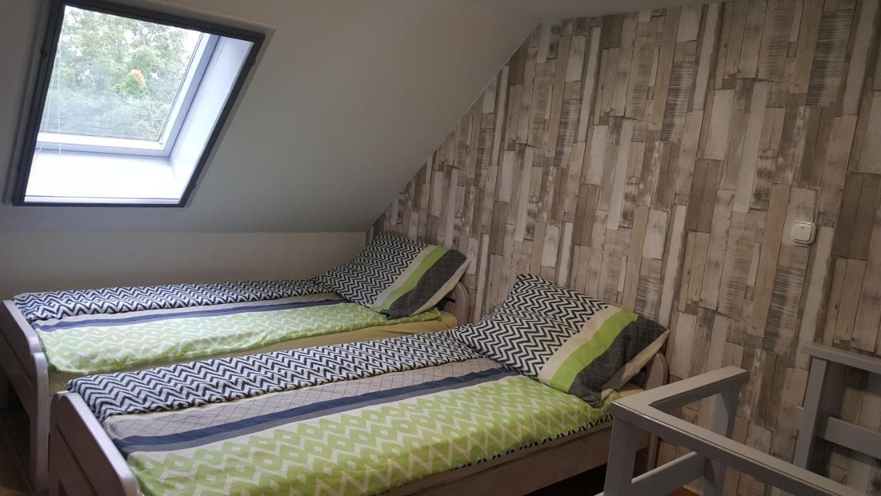 Illaberek Apartmanok Hajdúszoboszló Exterior foto
